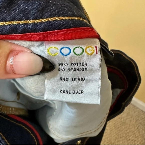 Coogi Women’s 17/18 Jeans Boot Cut Dark Wash Embroidered Pockets NWT New - Picture 7 of 9